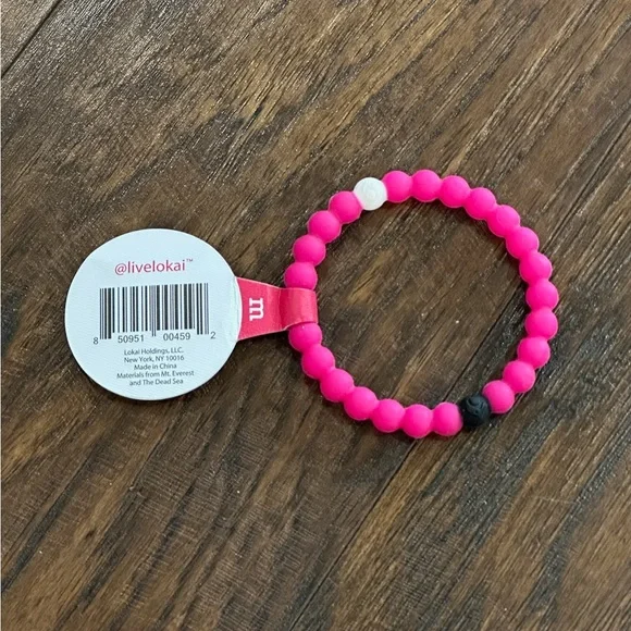 Lokai Pink Bracelet Size M - Picture 2 of 4